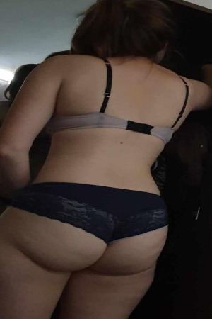 young sexy independent call girl